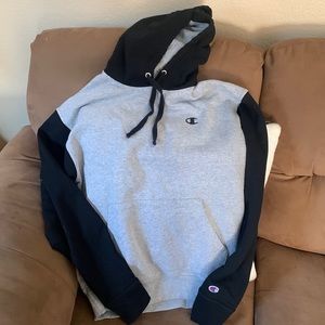 Champion hoodie size medium